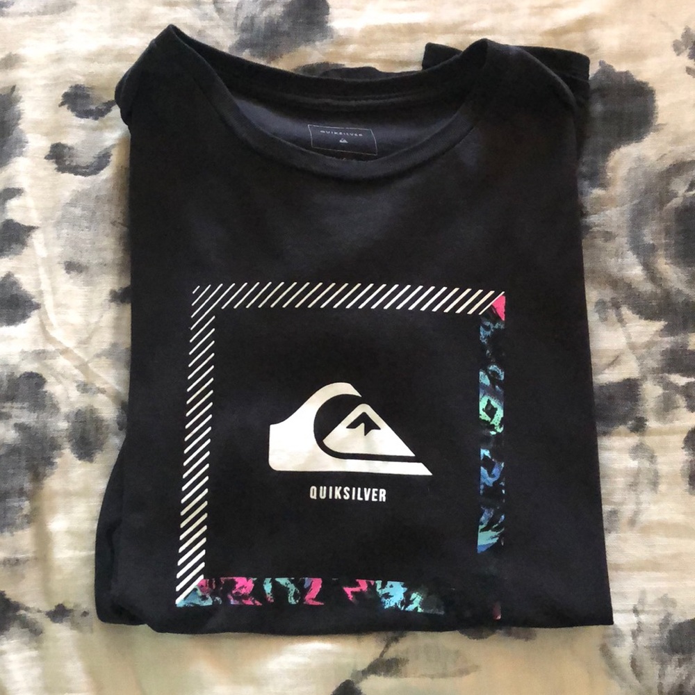 Quicksilver Large t-Shirt